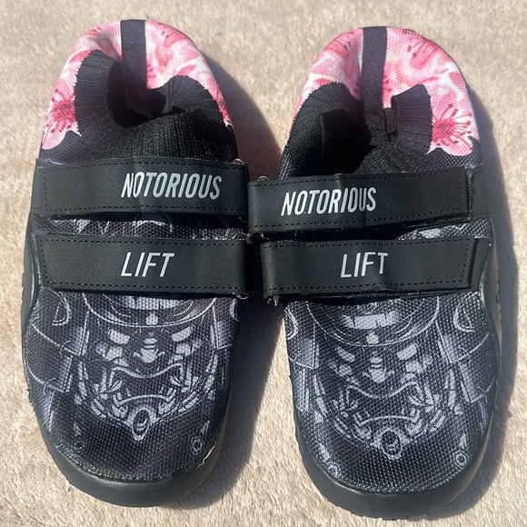 Alphalete Notorious Lift Shoes Size 44 Limited Edition Black Pink - Picture 2 of 6